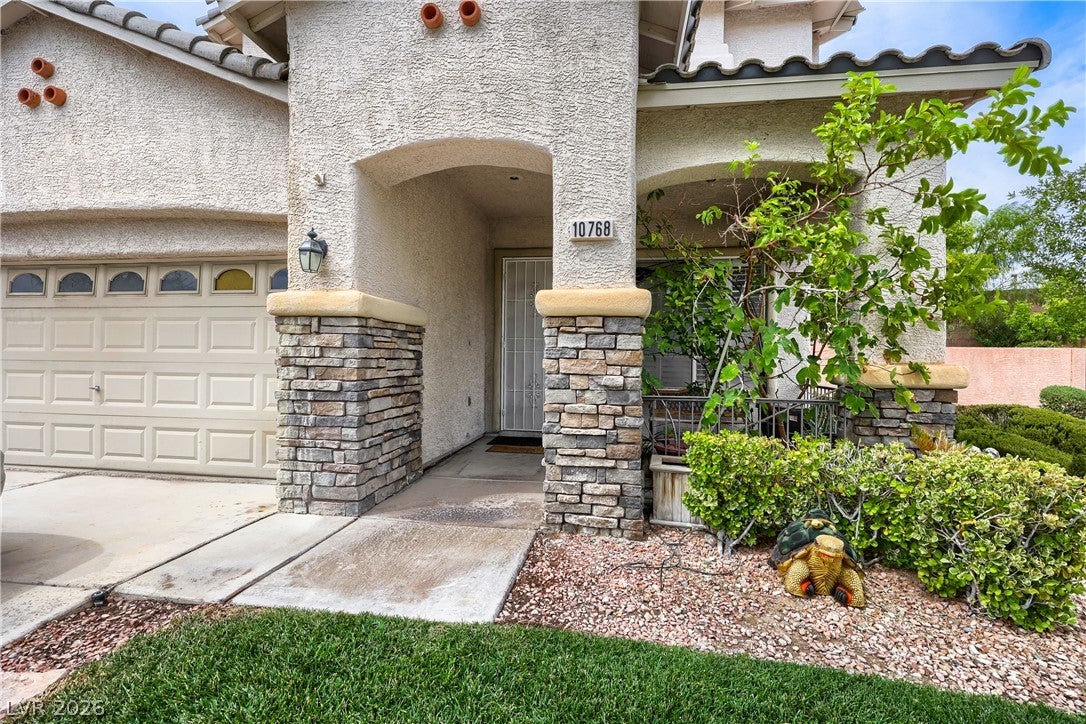 10768 Passion Vine Court