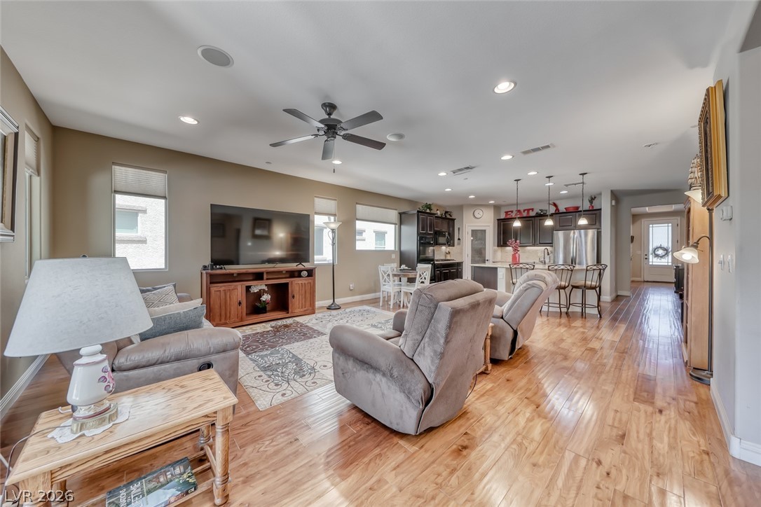 2649 Ornate Regiment Street