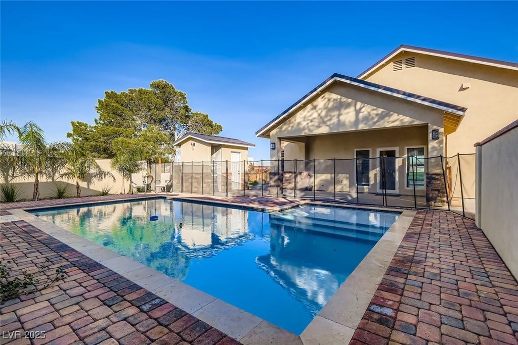 Photo of 4099 Silverado Ranch Boulevard, Las Vegas, NV 89139 (MLS # 2737934)