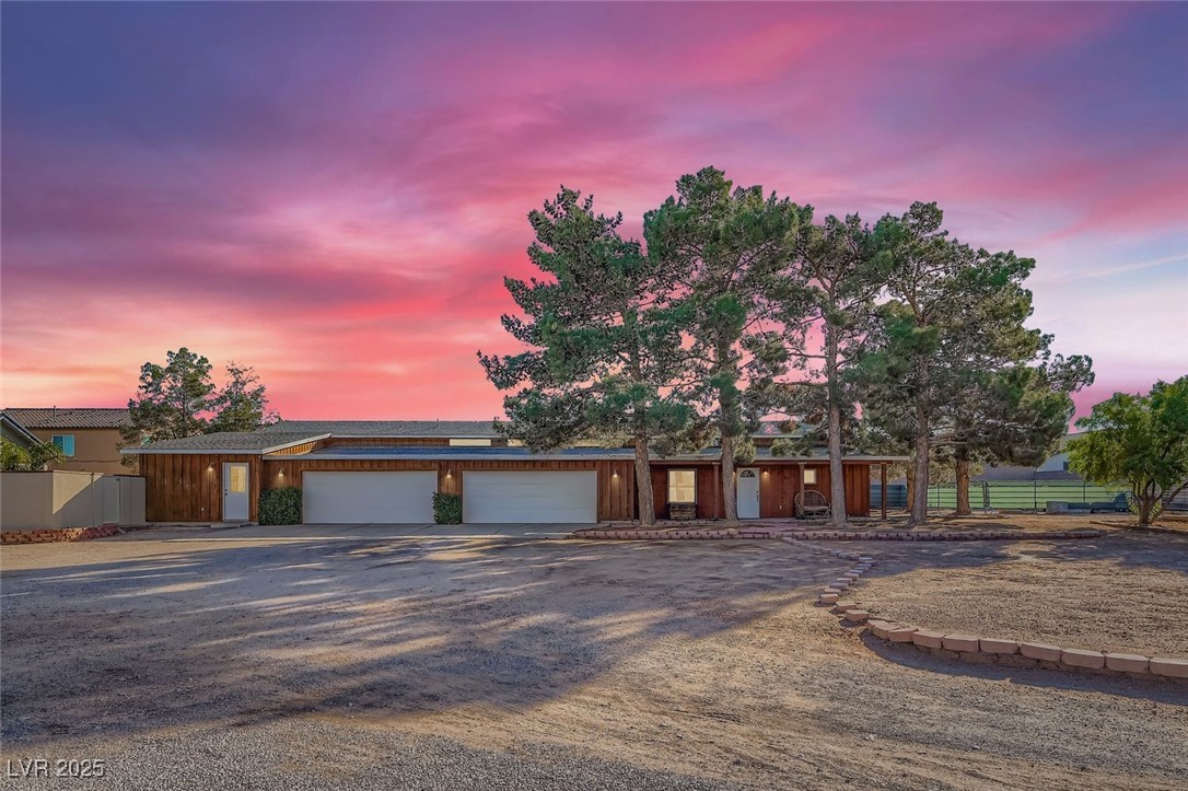 4099 Silverado Ranch Boulevard