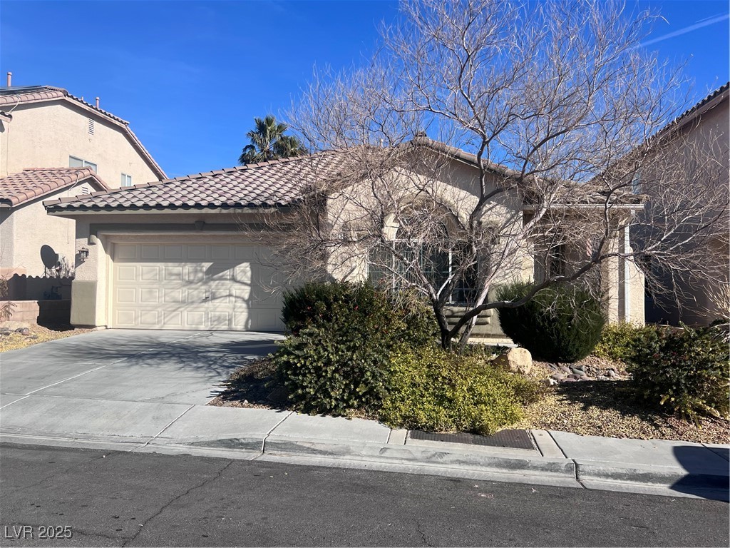 Las Vegas, Nevada 89117, United States, 3 Bedrooms Bedrooms, ,2 BathroomsBathrooms,Residential,Pending,6723