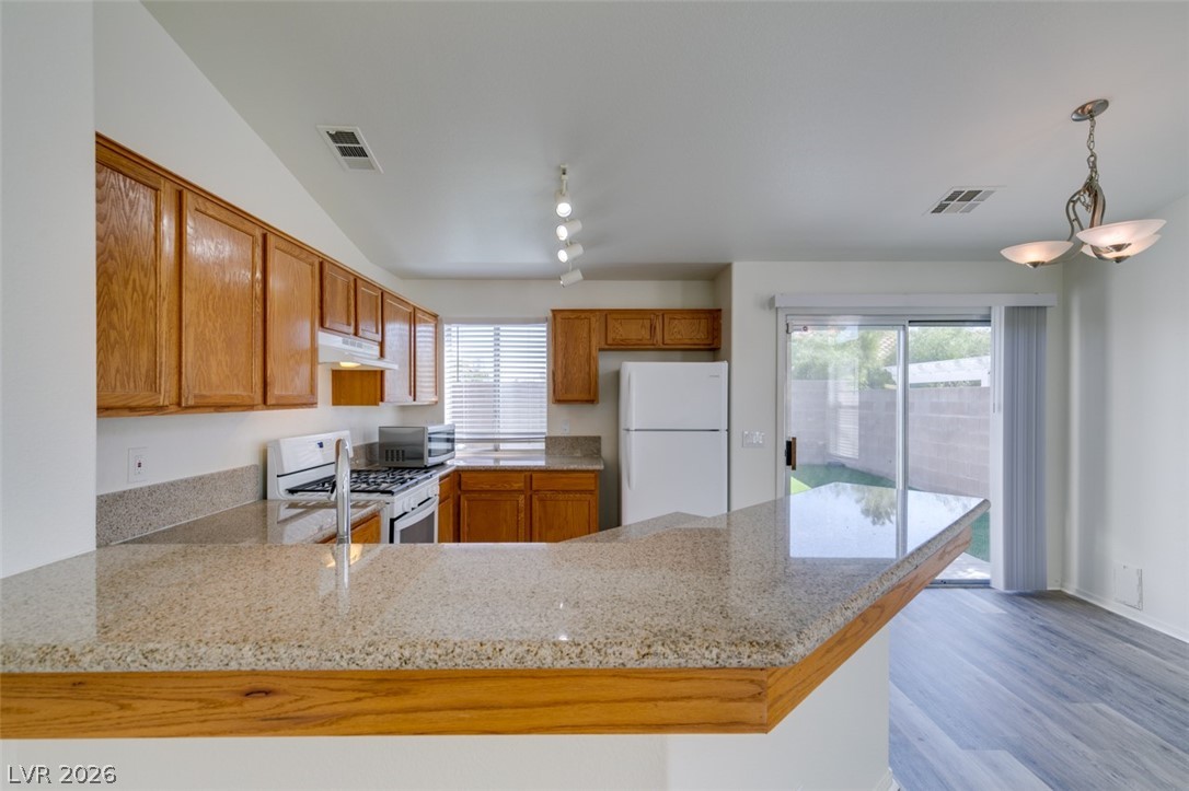 1920 Ivy Point Lane