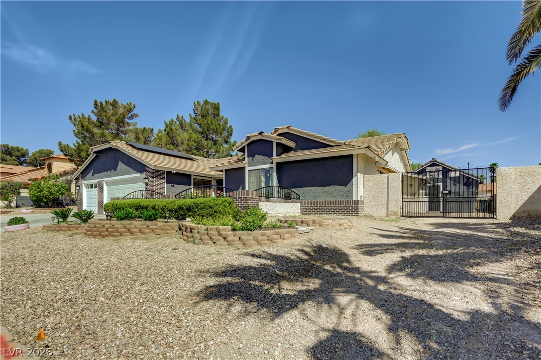 3222 E Oquendo Road