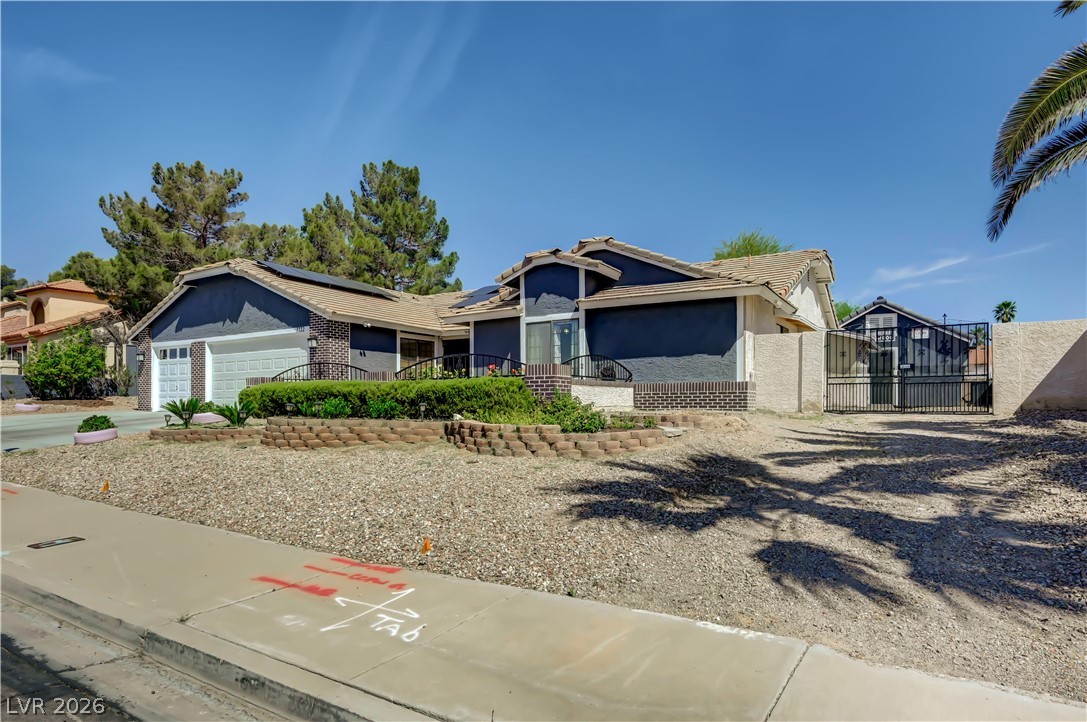 3222 E Oquendo Road