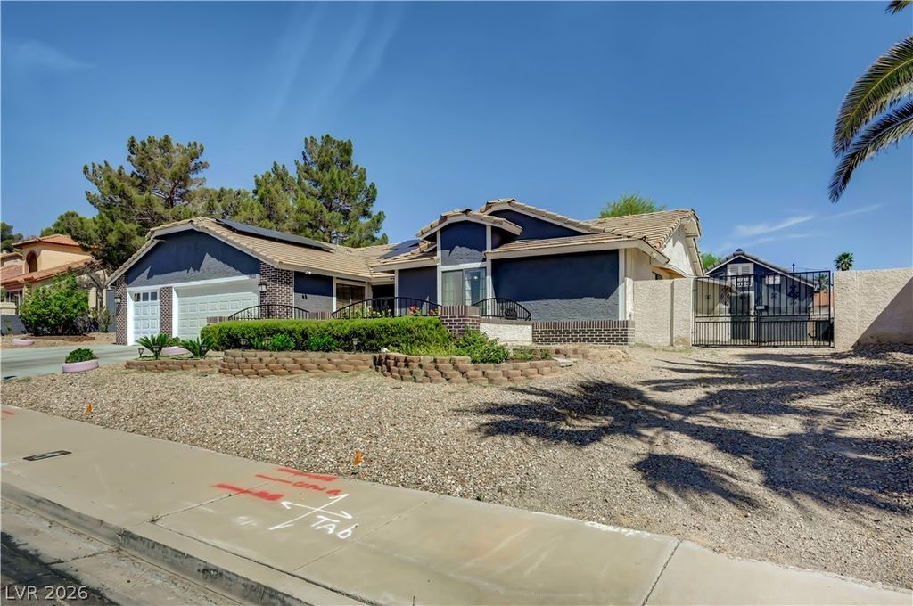 Photo of 3222 E Oquendo Road, Las Vegas, NV 89120 (MLS # 2775728)