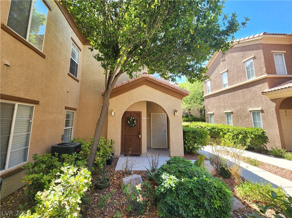 Side view of the door entrance
