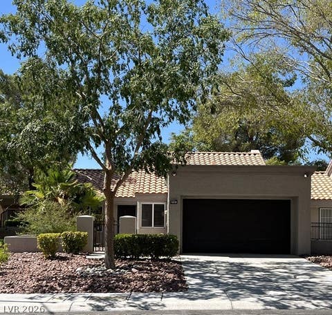 Townhouse For Sale - 8541 Millsboro Drive<br/> Las Vegas, NV 89134