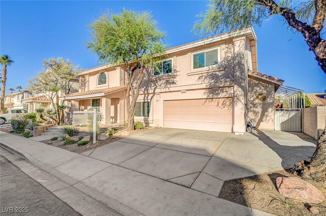 258 Finestra Drive