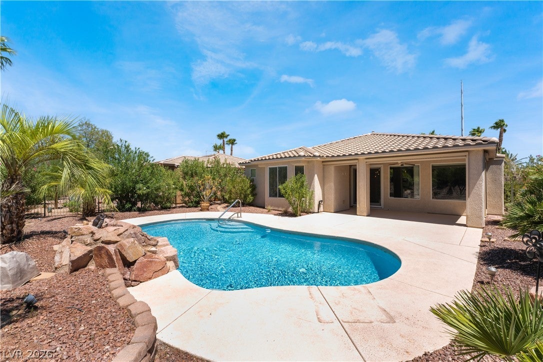 4933 Leffetto Street