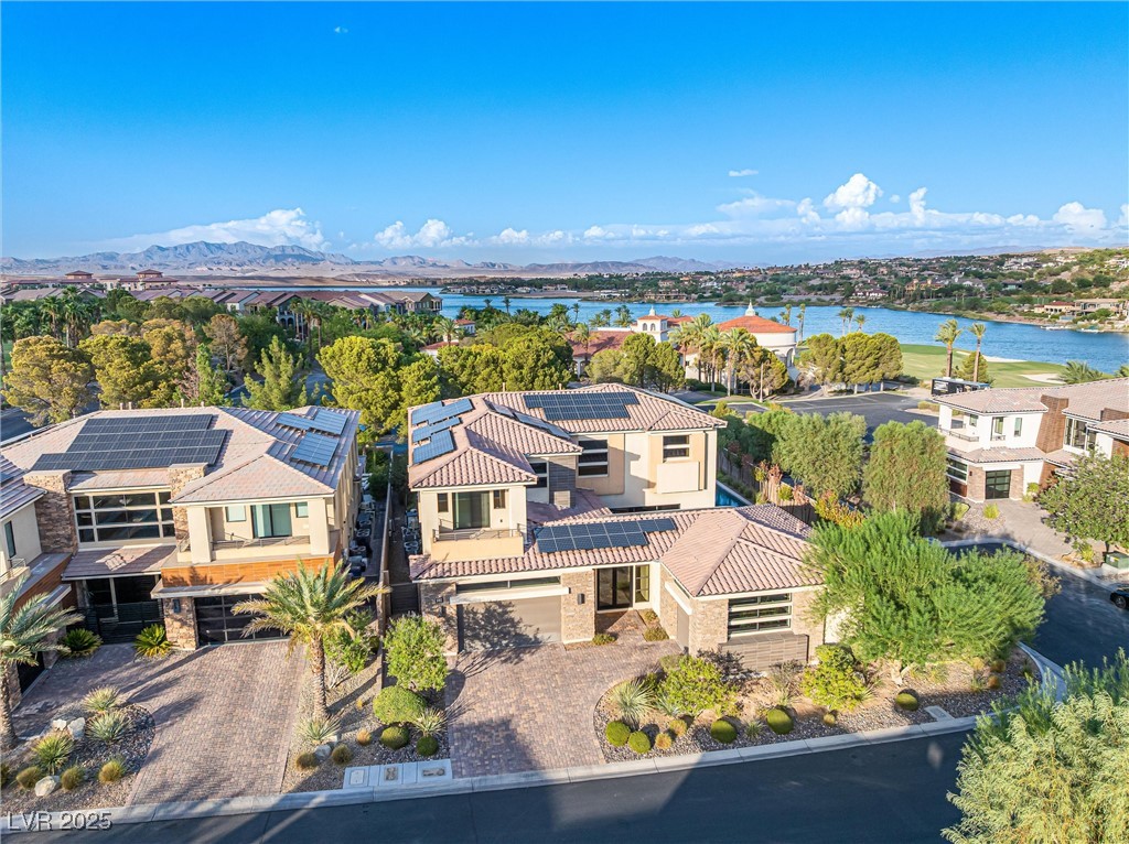 102 San Martino Place