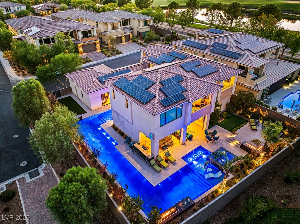 102 San Martino Place
