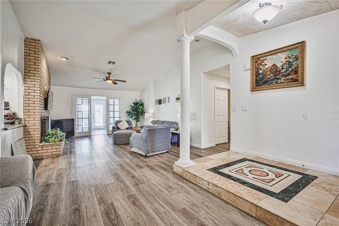 3811 Leisure Lane