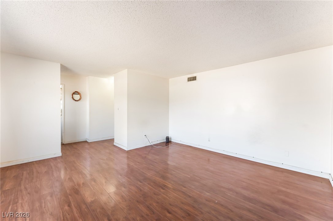 3091 Oxford Lane