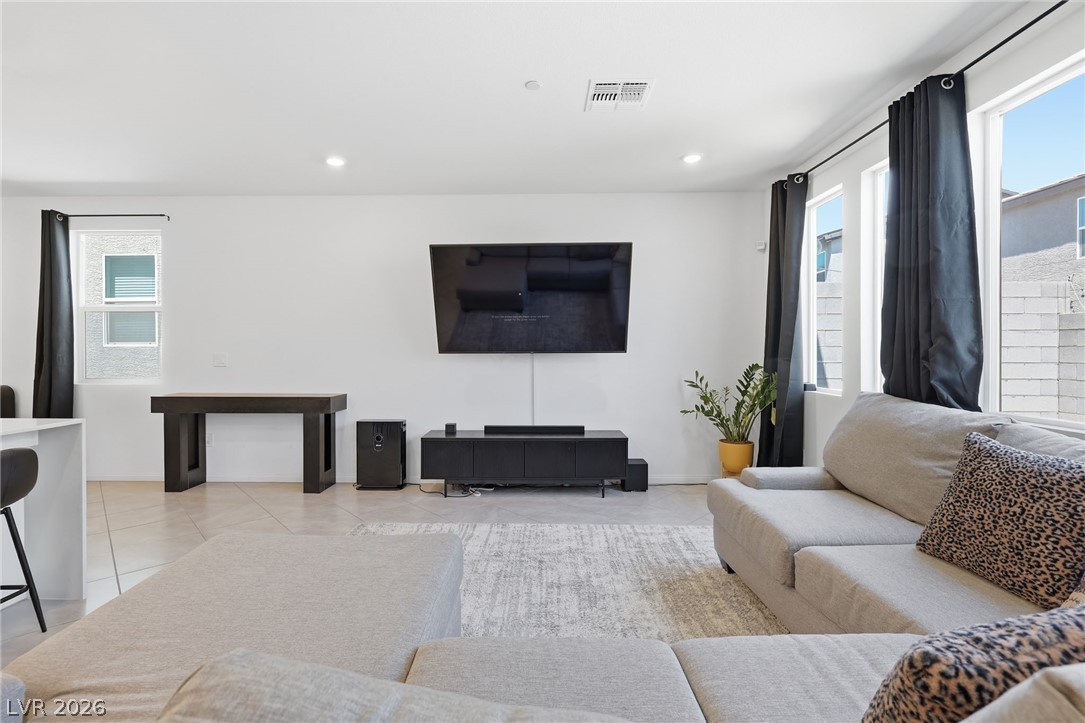 10170 Canyon Mantle Street