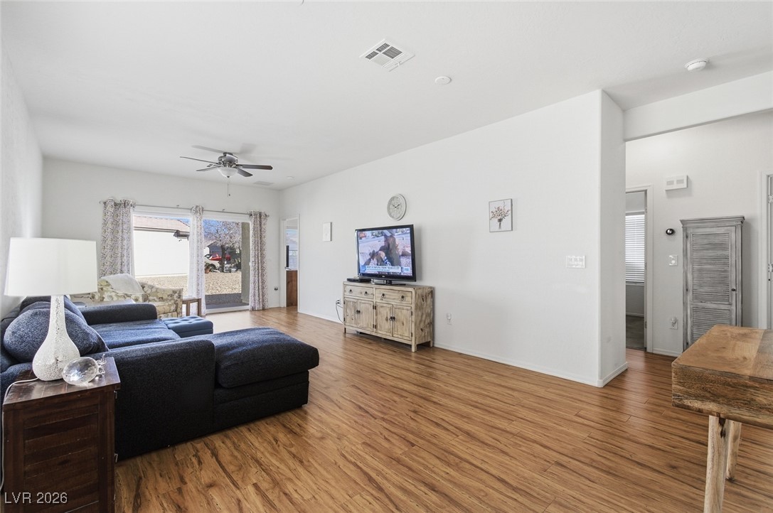 2364 Garganey Avenue