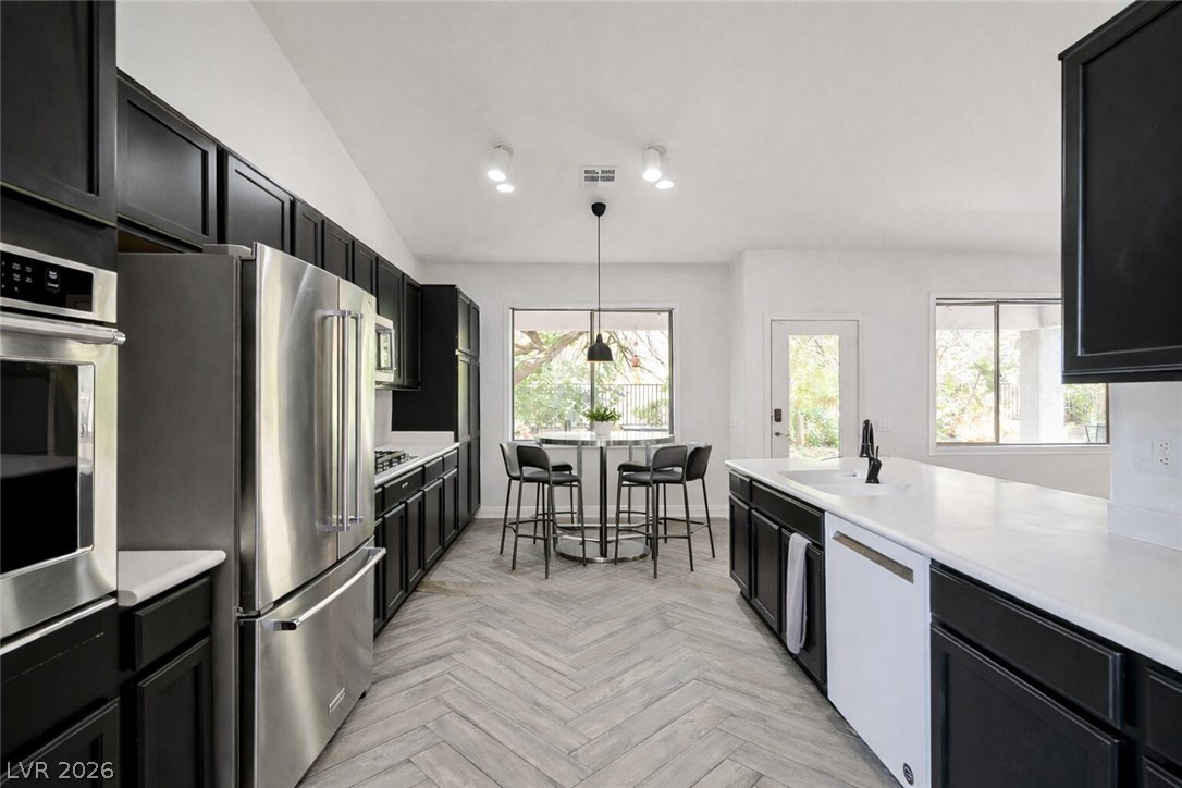 9805 Pinnacle Pass Drive