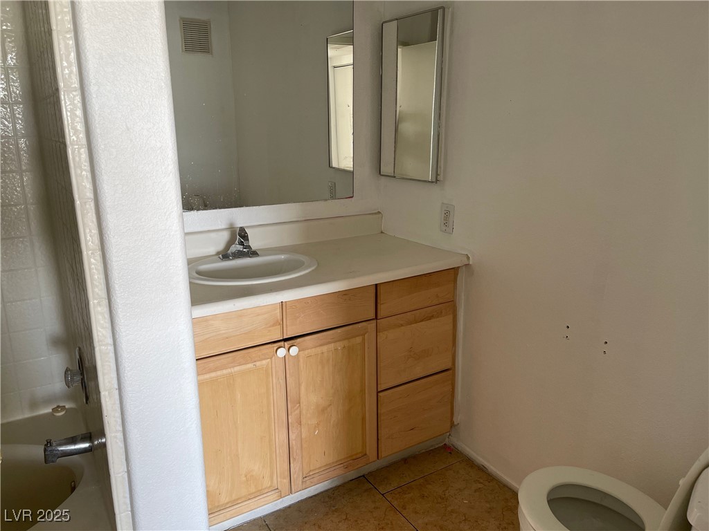 1830 N Pecos Road 252