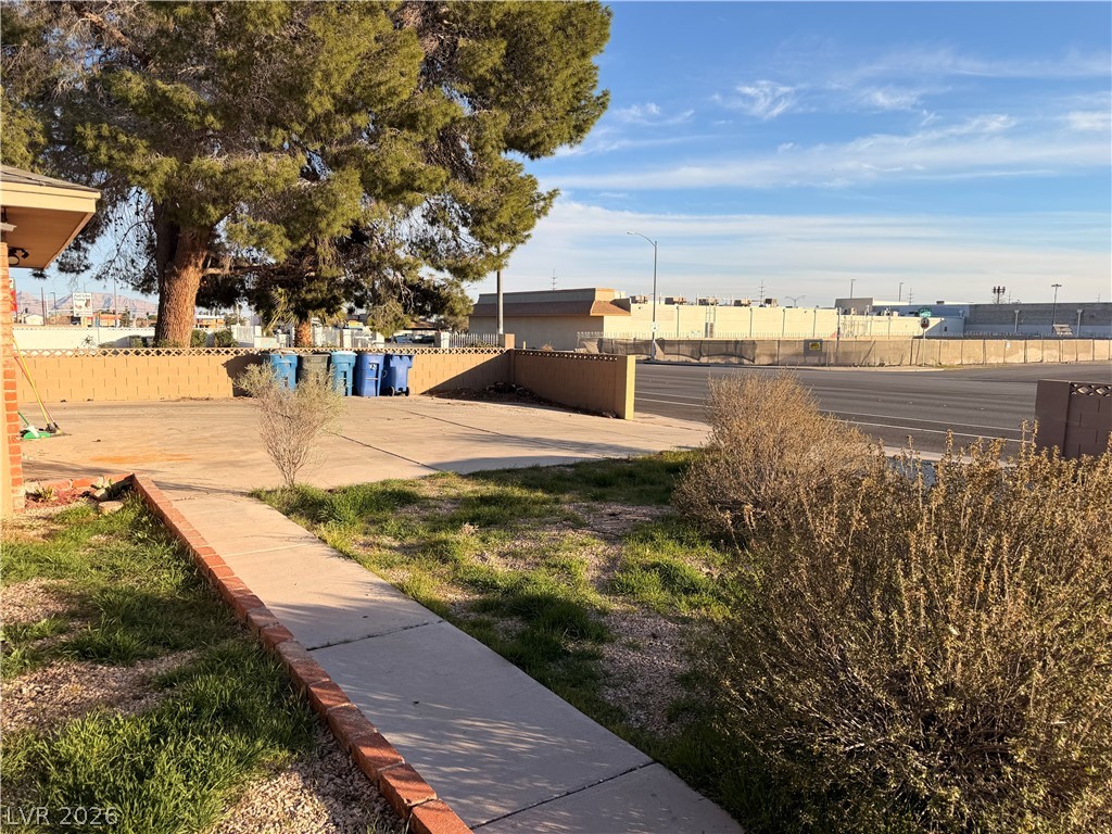 4976 W Lake Mead Boulevard