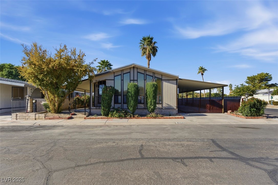 Properties 1 3183 Comitan Lane