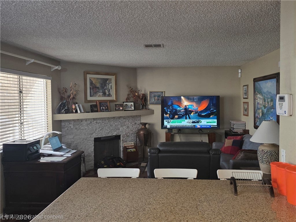 932 Boulder Mesa Drive 102