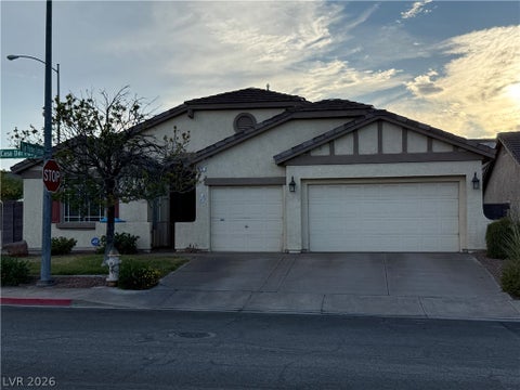 Homes For Rent - 79 Casa Del Fuego Street<br/> Clark County, Henderson, NV 89012