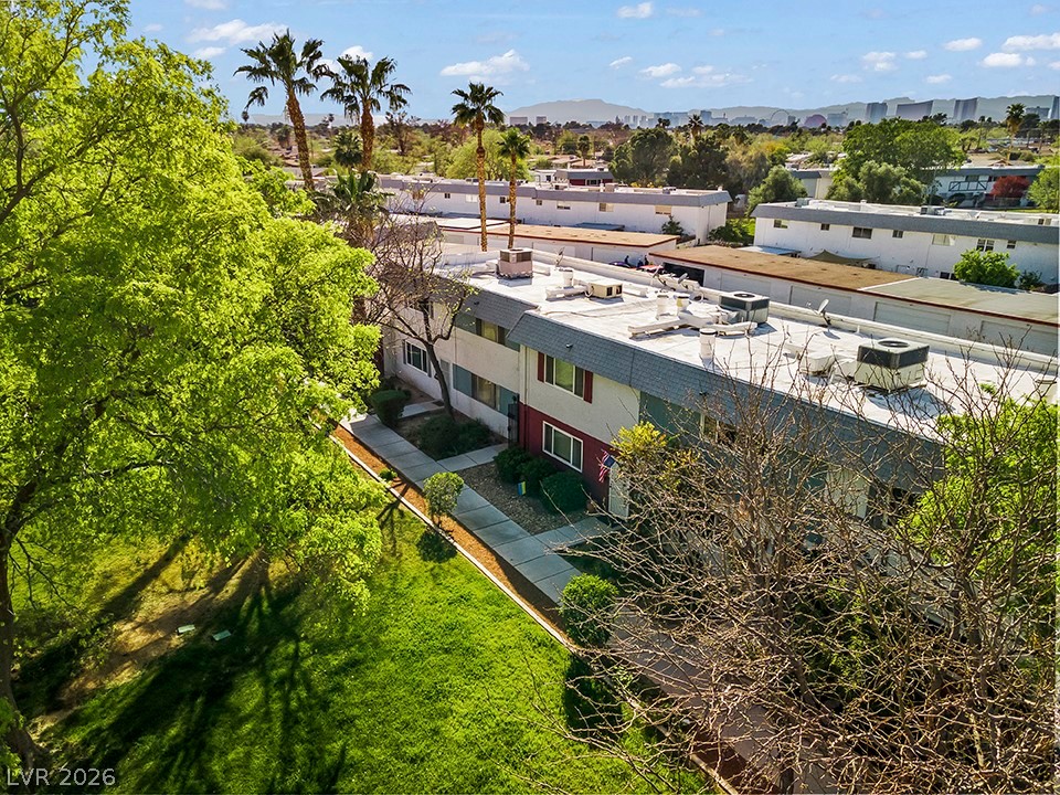 213 Greenbriar Townhouse Way