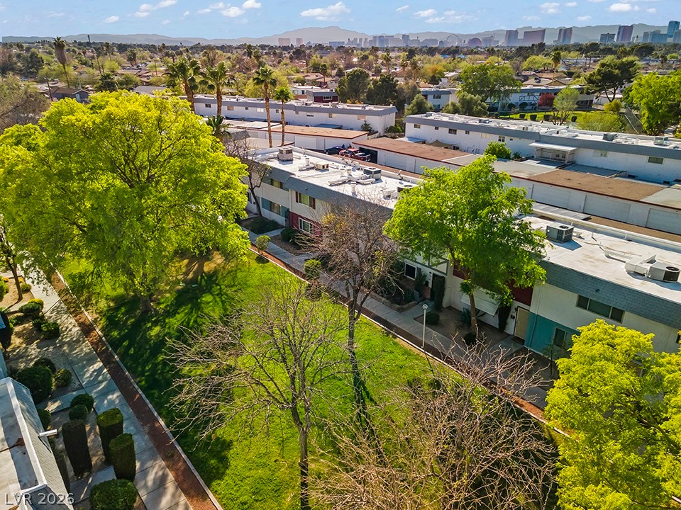 213 Greenbriar Townhouse Way