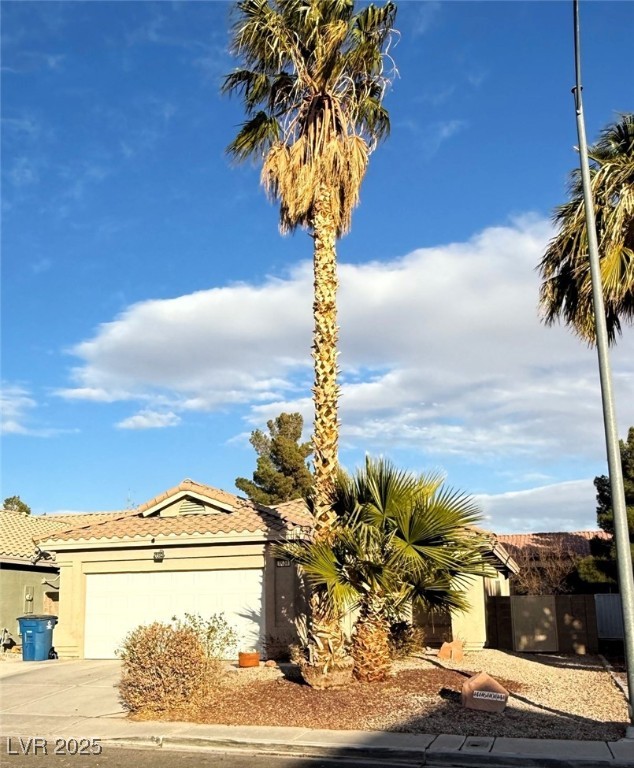 4604 Possum Berry Lane, North Las Vegas, Nevada image 2