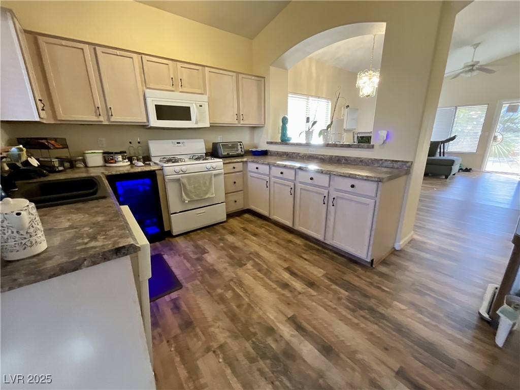 4604 Possum Berry Lane, North Las Vegas, Nevada image 6
