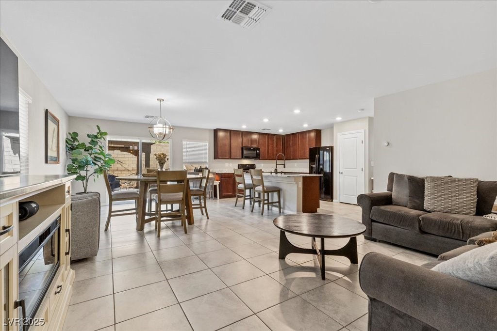 10417 Candelabra Cactus Street