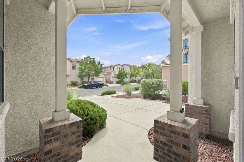 10464 Calico Pines Avenue