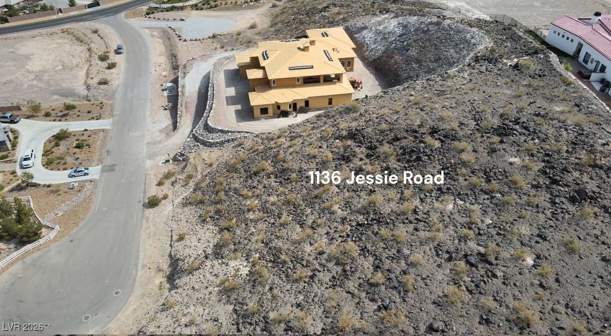 1136 Jessie Road