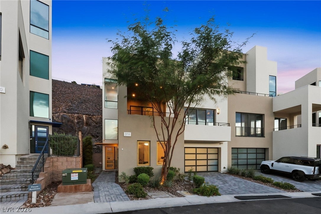 374 Solitude Peak Lane