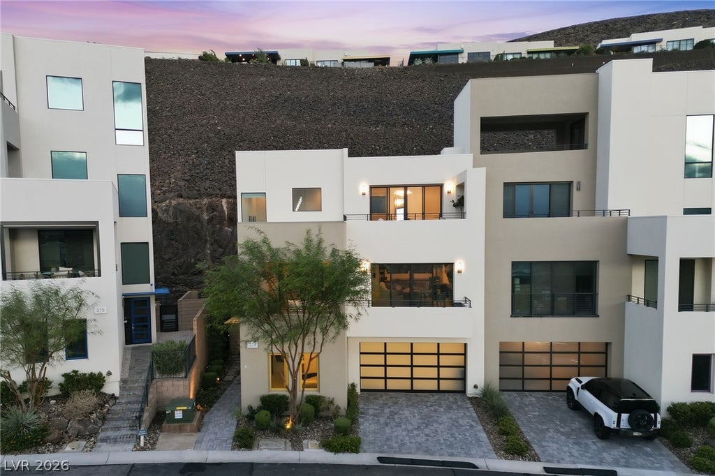 Photo of 374 Solitude Peak Lane, Henderson, NV 89012 (MLS # 2828963)