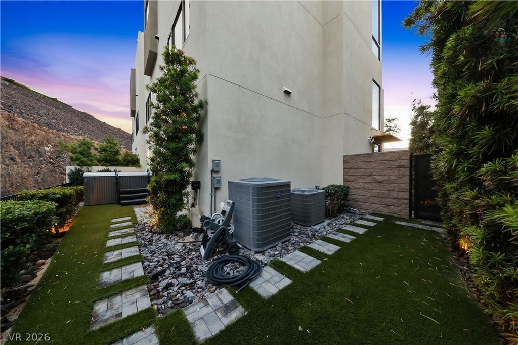 Photo of 374 Solitude Peak Lane, Henderson, NV 89012 (MLS # 2828963)