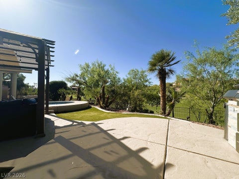 Tiny photo for 27 Via Paradiso Street, Henderson, NV 89011 (MLS # 2783597)