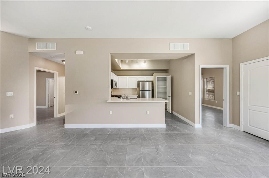 2305 W Horizon Ridge Parkway 1411