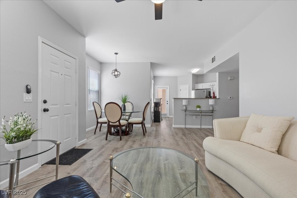 Las Vegas, Nevada 89129, United States, 3 Bedrooms Bedrooms, ,2 BathroomsBathrooms,Residential,Active,228470