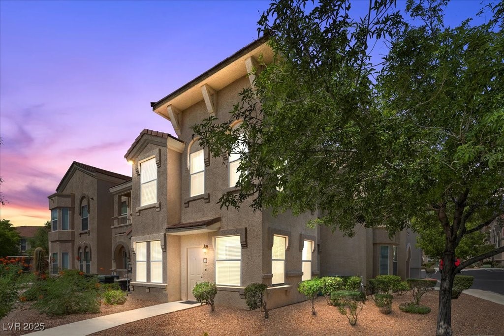 Las Vegas, Nevada 89129, United States, 3 Bedrooms Bedrooms, ,2 BathroomsBathrooms,Residential,Active,228470