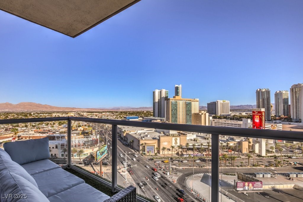 200 Sahara Avenue 1708