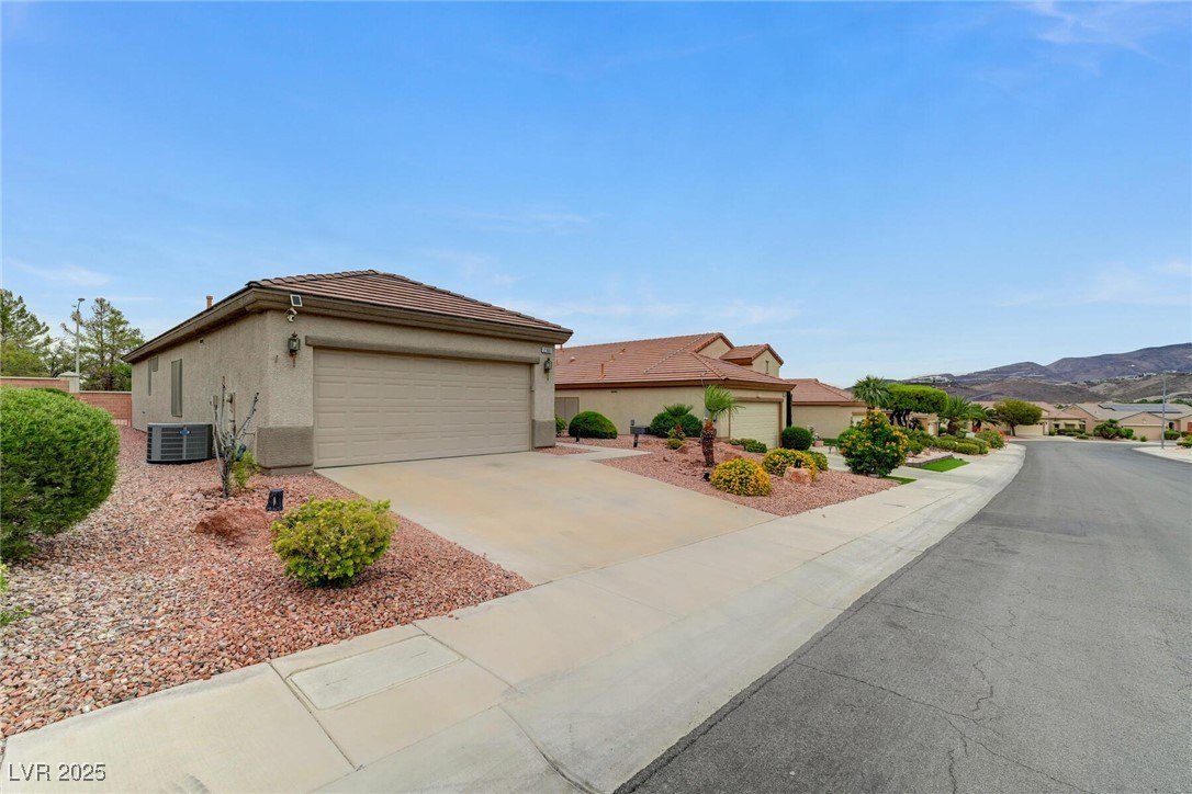 2160 Tiger Links Drive