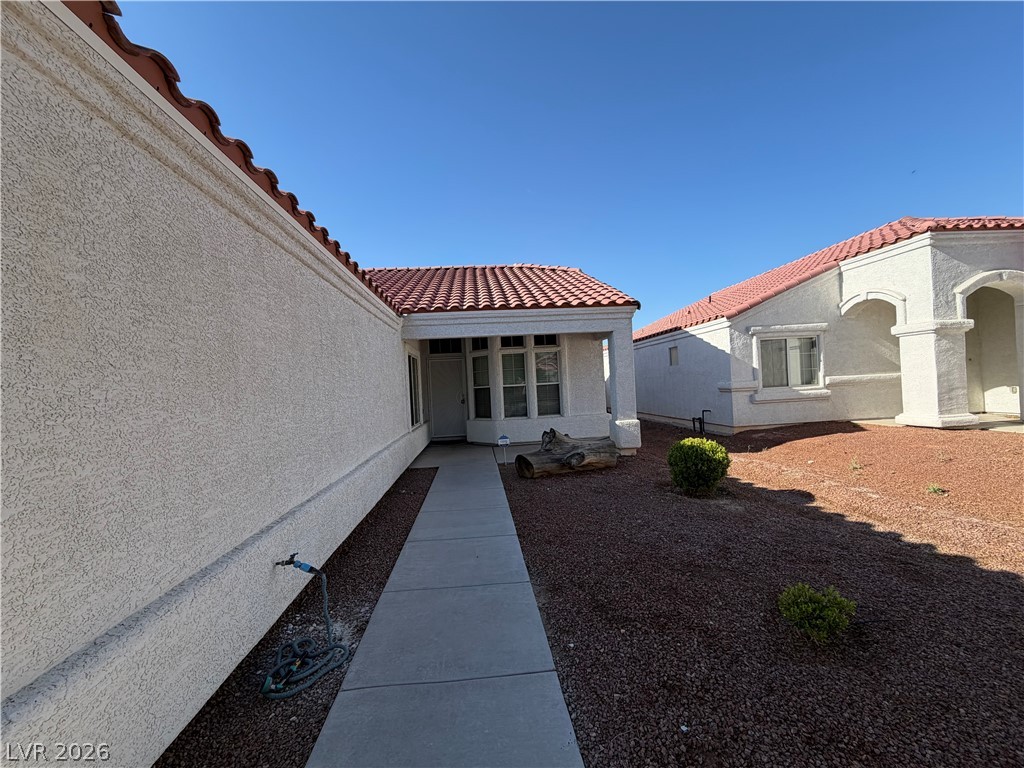 2139 Meadow Green Avenue