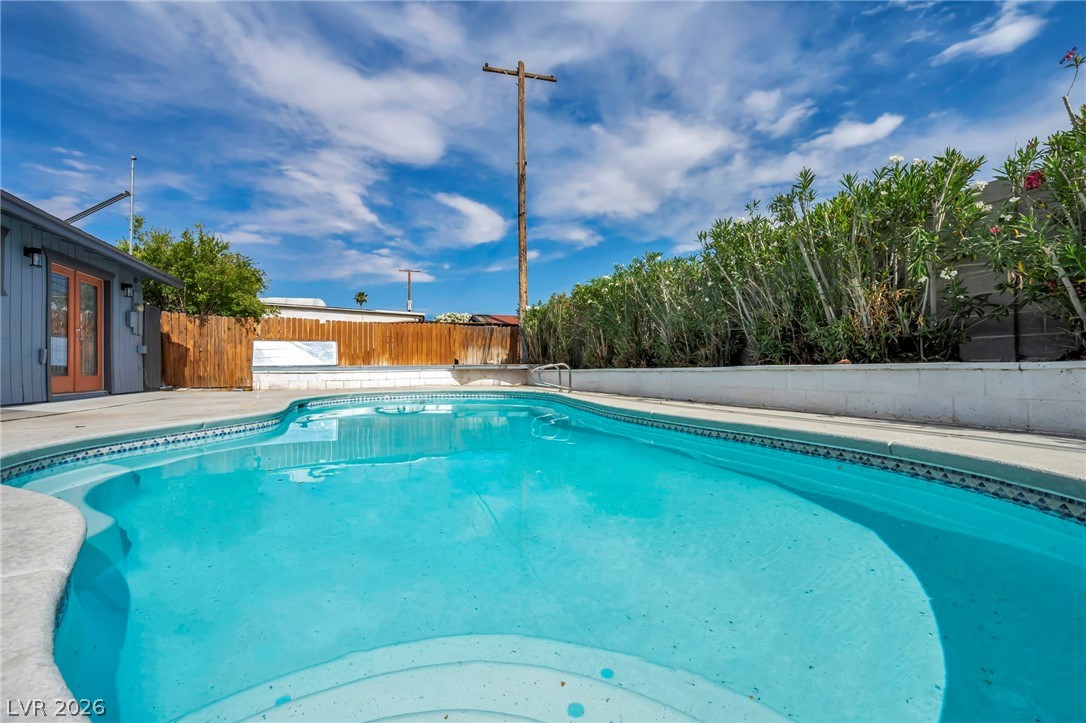 4525 Mayflower Lane