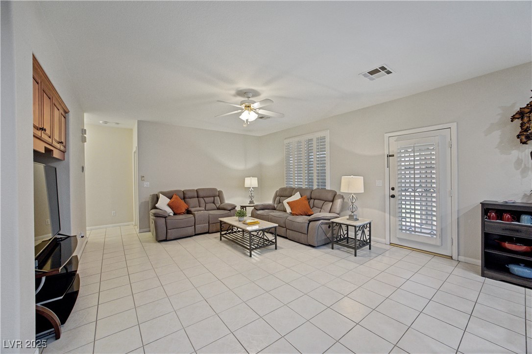 Henderson, Nevada 89074, United States, 5 Bedrooms Bedrooms, ,3 BathroomsBathrooms,Residential,Active,192044