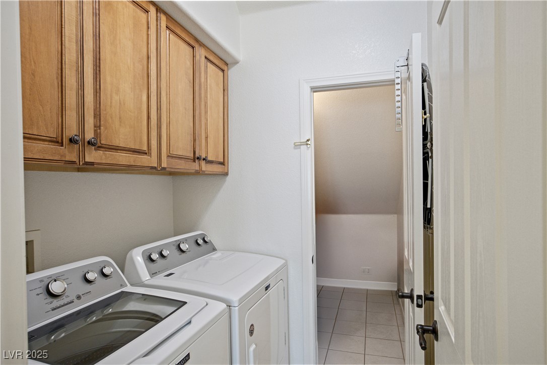 Henderson, Nevada 89074, United States, 5 Bedrooms Bedrooms, ,3 BathroomsBathrooms,Residential,Active,192044