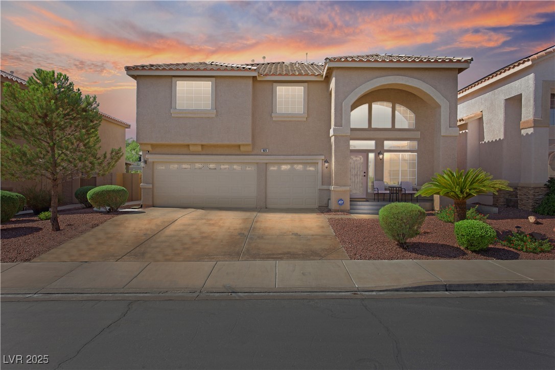 Henderson, Nevada 89074, United States, 5 Bedrooms Bedrooms, ,3 BathroomsBathrooms,Residential,Active,192044