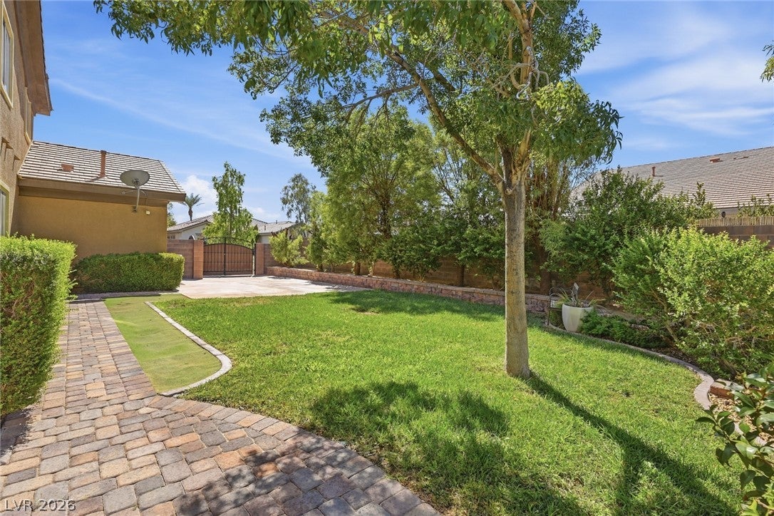 3562 Frank Derek Avenue