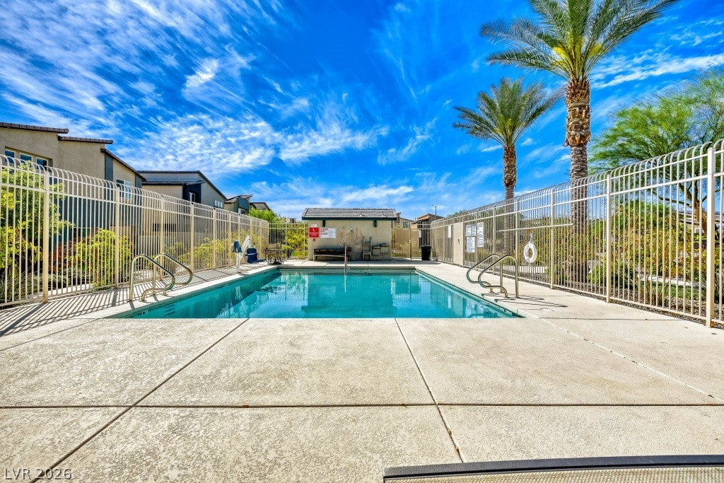 4352 Meadow Glade Avenue