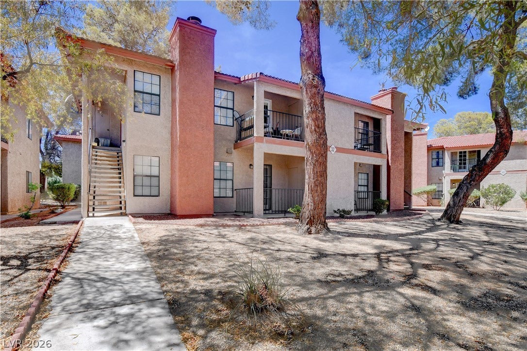 5576 W Rochelle Avenue 32D