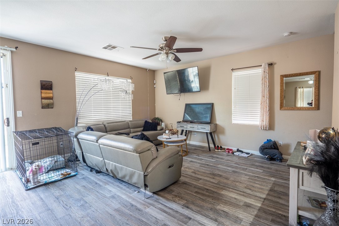 6338 Pronghorn Ridge Avenue